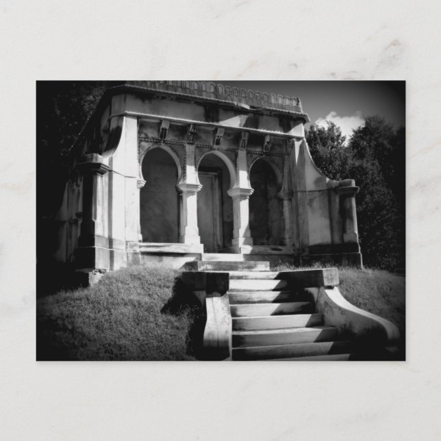 Cartão Postal Mausoléu numa colina (Frente)