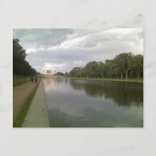 Cartão Postal Memorial de Lincoln e piscina refletindo