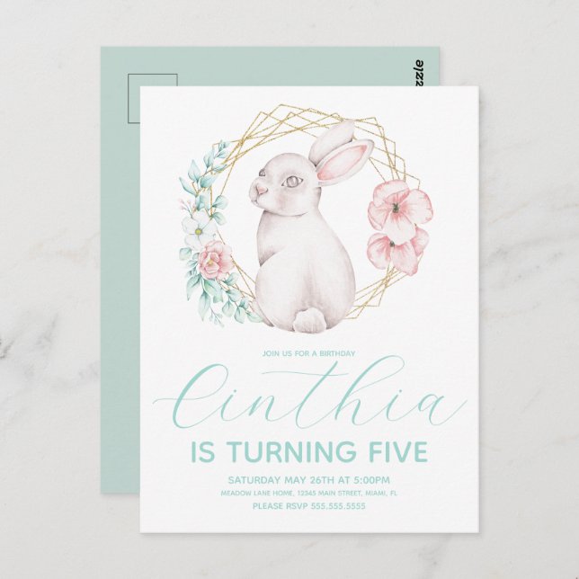 Cartão Postal Menina do Coelho de Páscoa em Aquarela Aniversário (Frente/Verso)