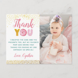 Cartão Postal Menina do Donut de Aniversário com Brilho Dourado 