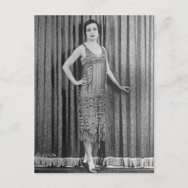 Cartão Postal Menina Flapper de 1920 Foto em preto e branco Vint (Frente)