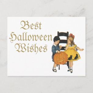 Cartão Postal Menina num vestido preto de Halloween