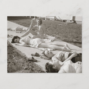 Cartão Postal Meninas tomando sol, 1943