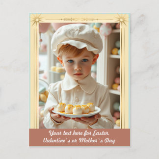 Cartão Postal Menino bonito com doces feitos à mão de gourmet