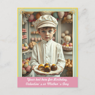 Cartão Postal Menino fofo com doces gourmet artesanais personali