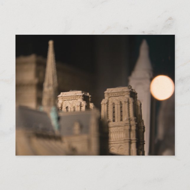 Cartão Postal Modelo da Catedral de Notre Dame, Paris (Frente)