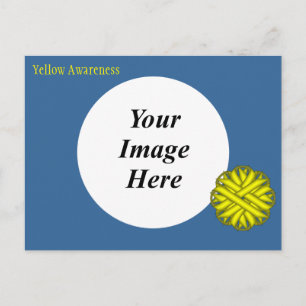 Cartão Postal Modelo da Flower Amarela por Kenneth Yoncich