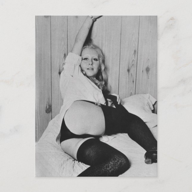 Cartão Postal Modelo de lingerie de vinheta Risque (Frente)