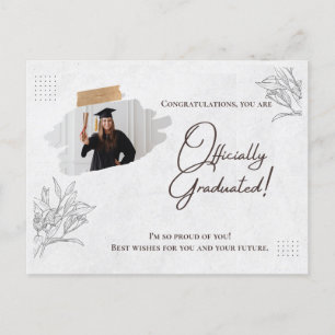 Cartão Postal Modern Marble Grad Card: Celebrate in Style