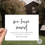 Cartão Postal Moderno minimalista, nos mudamos, Anúncio<br><div class="desc">Esta design moderna e minimalista nova casa,  anúncio comovente,  mudança de endereço postais (com o título do cartão,  nós mudamos). É a maneira perfeita de anunciar aos seus amigos e familiares que se mudaram. #TeeshaDerrick</div>