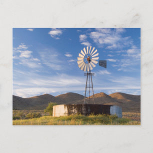 Cartão Postal Moinho de Vento e Barragem no Karoo ao Nascer do S