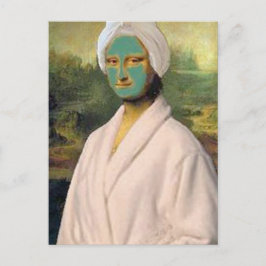 Cartão Postal Mona Lisa engraçada fazendo skincare vestindo um r
