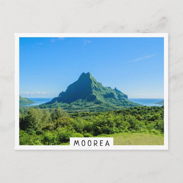 Cartão Postal Montanha verde tropical em Moorea (Frente)