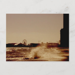 Cartão Postal Monte a roda de Ferris no cais do marinho em