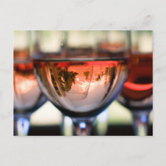 Cartão Postal Monte Hood num Vidro de Vinho