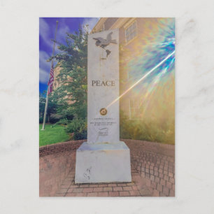 Cartão Postal Monumento à Paz com Pomba e Bandeira Americana