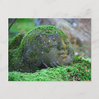 Cartão Postal Moss cobria Estátua do Templo Japonês