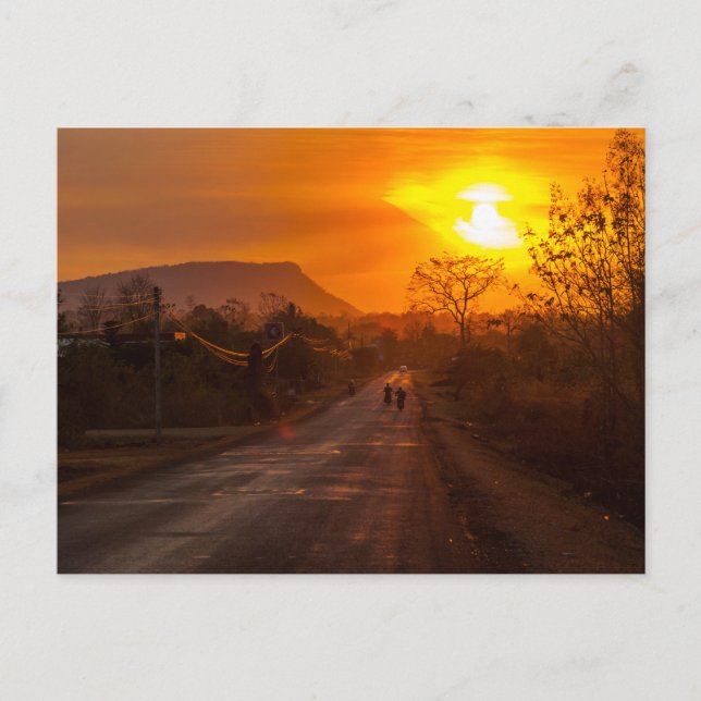 Cartão Postal Moto-bicicleta no pôr do sol (Frente)