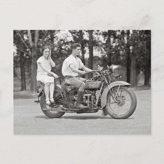 Cartão Postal Motorcyle casal Riding, 1928 (Frente)