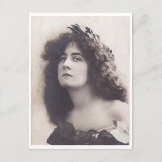 Cartão Postal Mulher com Retrato de Vintagem de Cabelo Curly