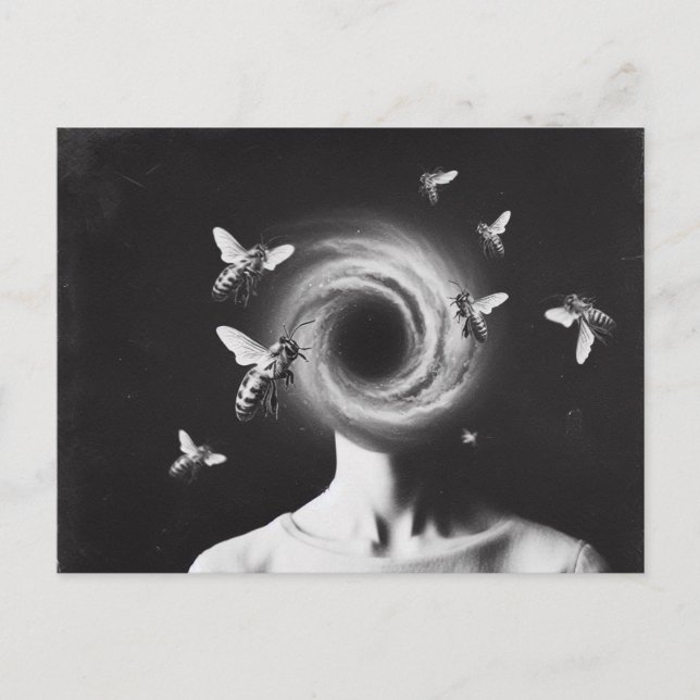 Cartão Postal Mulher e Abelhas Surreais (Frente)
