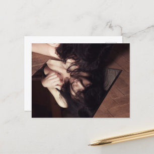 Cartão Postal Mulher e espelho