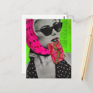 Cartão Postal Mulher Fofa Com Colagem de Bolsa de Morango