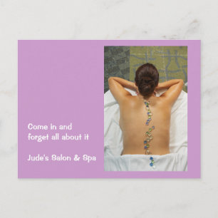 Cartão Postal Mulher ganhando massagem de pedra