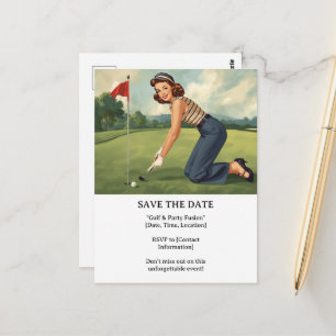 Cartão Postal Mulher golfista está jogando golfe no green