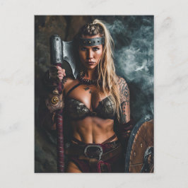 Cartão Postal Mulher guerreira feroz Viking