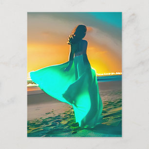 Cartão Postal Mulheres em Azul Turquesa numa Praia Noturna