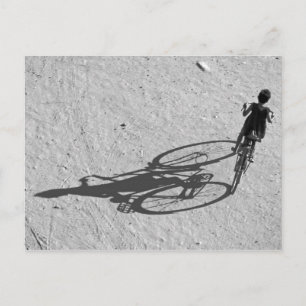 Cartão Postal Myamar, Bagan, jovem andando de bicicleta gigante 