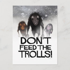 Cartão Postal Não alimente o Troll de Internet do Monstro Engraç