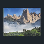 Cartão Postal Naranjo de Bulnes, Limestone Park, Espanha<br><div class="desc">Naranjo de Bulnes,  Limestone Park,  fotografia cênica.</div>