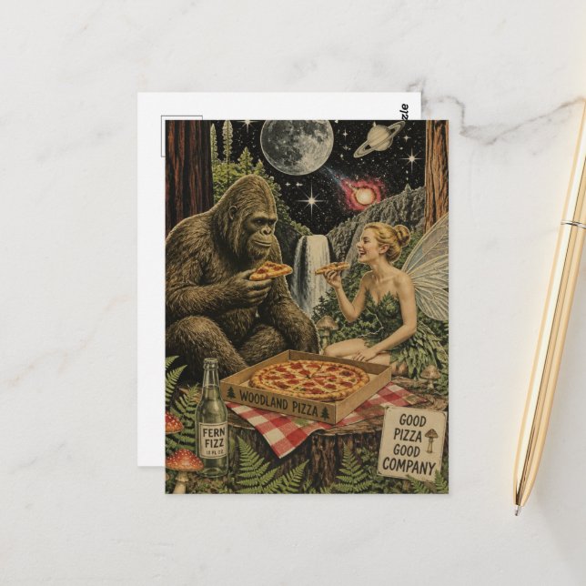 Cartão Postal Noite de Pizza Surreal com Sasquatch e a Fada (Frente/Verso In Situ)