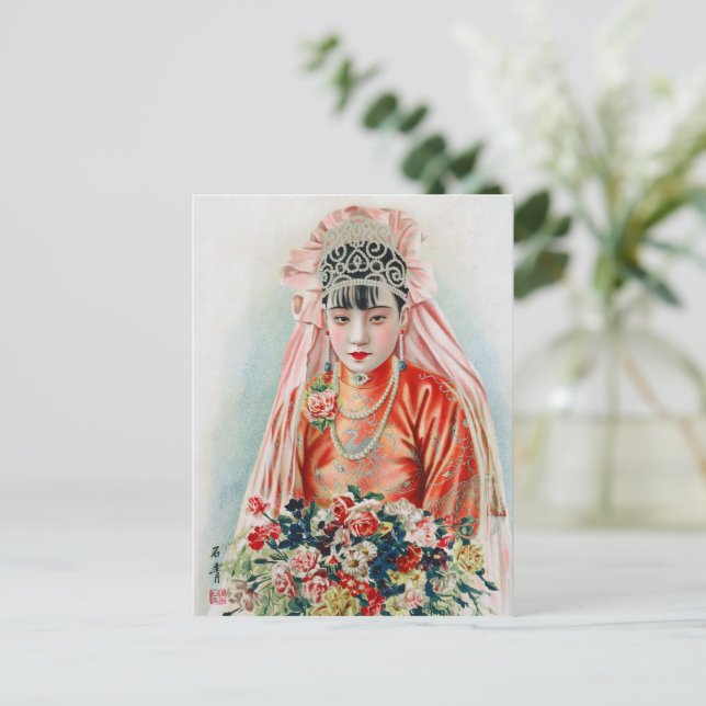 Cartão Postal Noiva de Vermelho em Casamento Chinês em Xangai (Em pé/Frente)