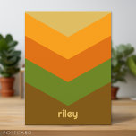 Cartão Postal Nome Personalizado do Bloqueador de Cores do Vinta<br><div class="desc">Um design gráfico ousado com tons coloridos de verde, laranja e marrom — com um bloco de cores divertido para adicionar seu nome ou qualquer texto. O padrão de stripe é uma tendência de retorno para os quebra-ventos dos anos 80 e 90 com socos de cor. Você pode adicionar um...</div>
