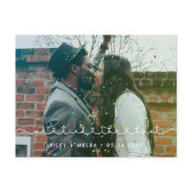 Nós amarramos o nó Cute conectando a foto do coraç