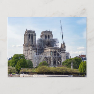 Cartão Postal Notre Dame de Paris, o dia após o incêndio em 2019