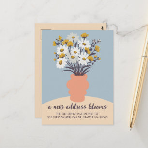 Cartão Postal Novo Buquê de Anúncio de Movimentação de Blooms de