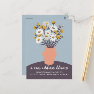 Cartão Postal Novo Buquê de Anúncio de Movimentação de Blooms de