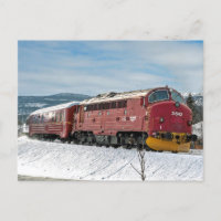 NSB Diesel NOHAB Di3-642 chegando a Røros