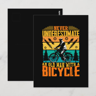 Cartão Postal Nunca Subestime um Homem Velho numa Bicicleta