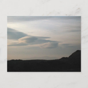 Cartão Postal Nuvens de OVNI