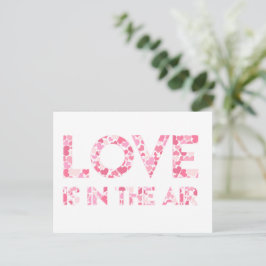 Cartão Postal O AMOR ESTÁ NO AIR - Cartão-Postal de Coração Rosa