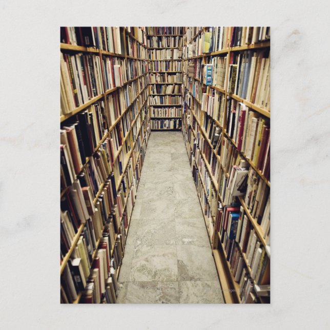 Cartão Postal O interior de uma Suecia de livraria em segunda mã (Frente)