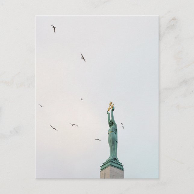 Cartão Postal O Monumento da Liberdade em Riga, Letônia (Frente)