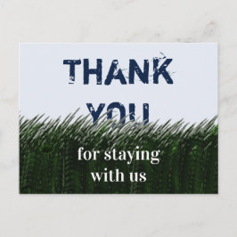 Cartão Postal Obrigado Grama Verde e Céu Agradecimento aos Convi