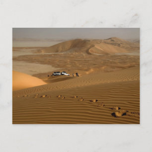 Cartão Postal Omã, deserto Rub Al Khali, dirigindo nas dunas