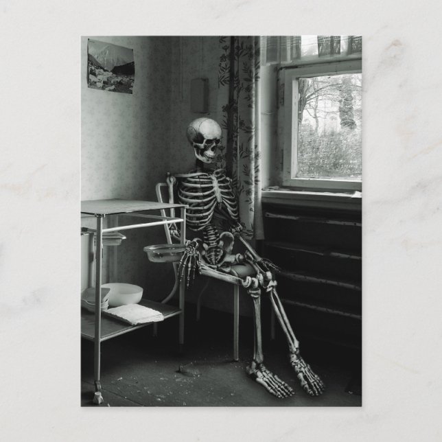 Cartão Postal Oma wartet immer noch auf den Arzt (Frente)